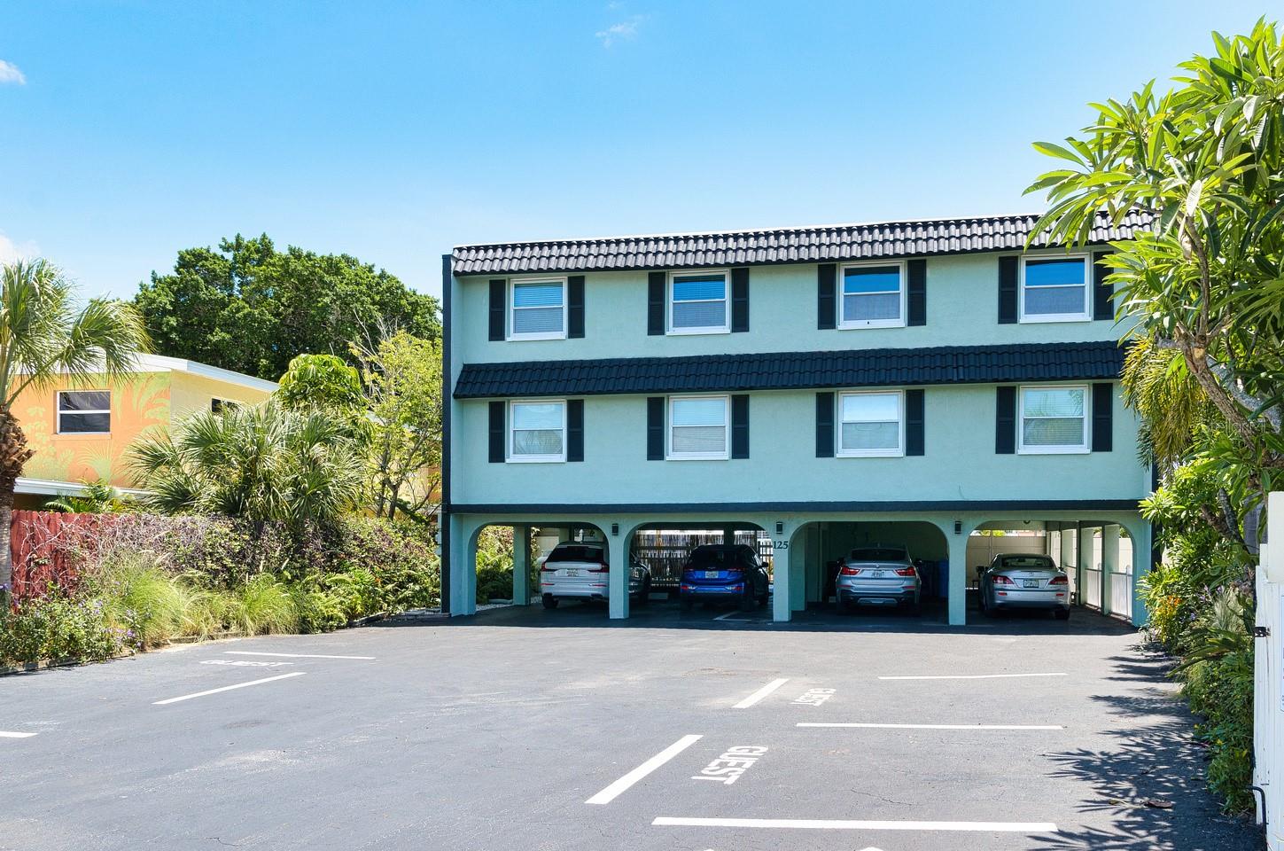 125 110TH AVE #1, TREASURE ISLAND, FL, 33706