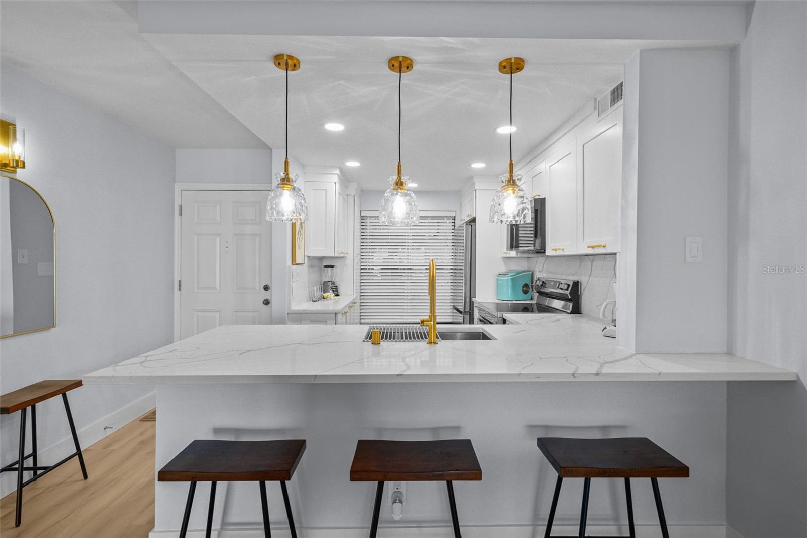 6051 SUN BLVD #111, ST PETERSBURG, FL, 33715