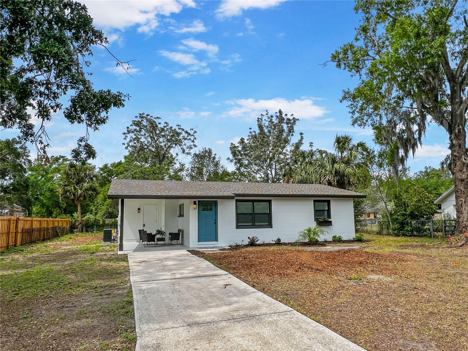 412 SUNNY CT, FRUITLAND PARK, FL, 34731