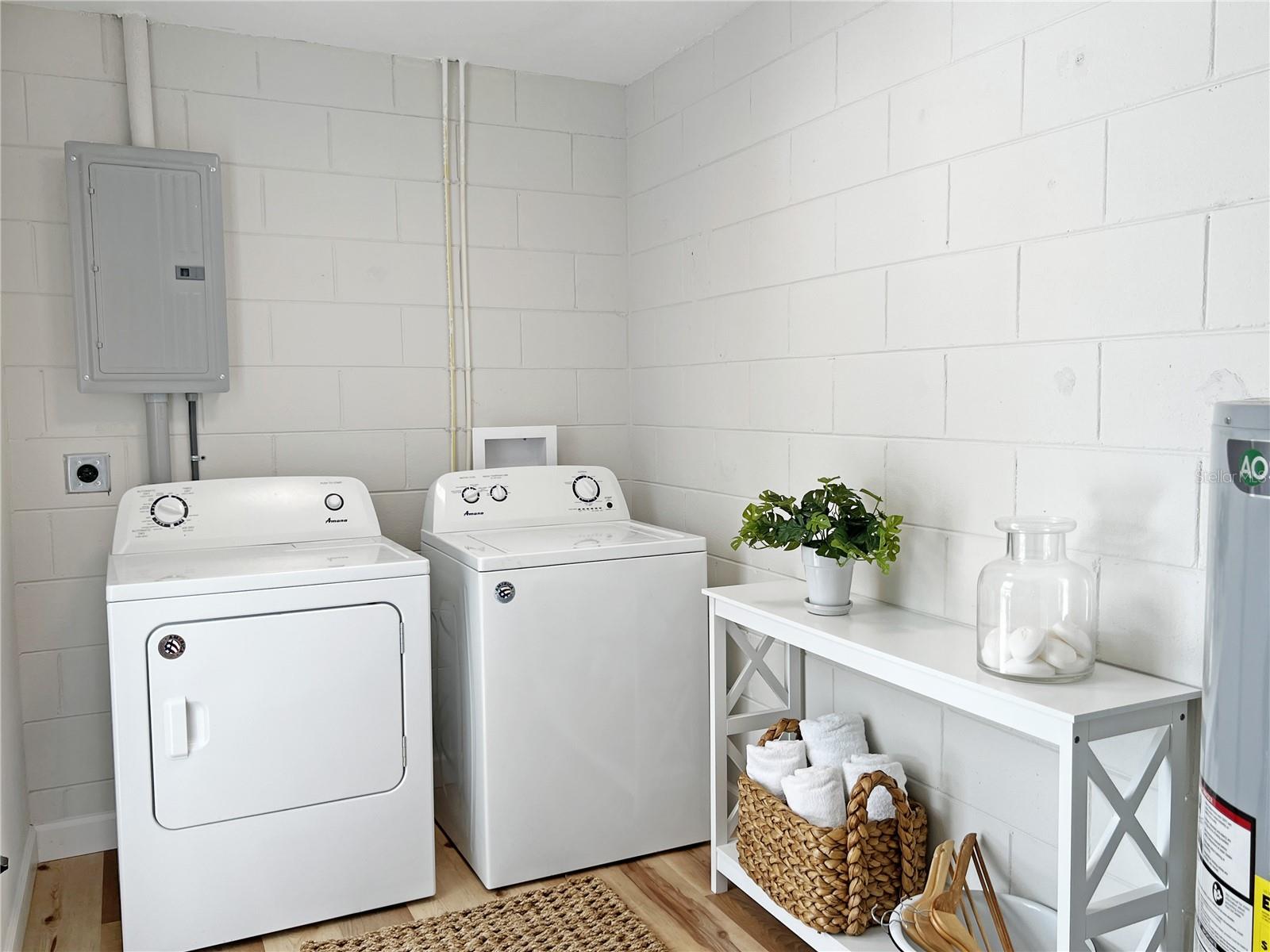 412 SUNNY CT, FRUITLAND PARK, FL, 34731