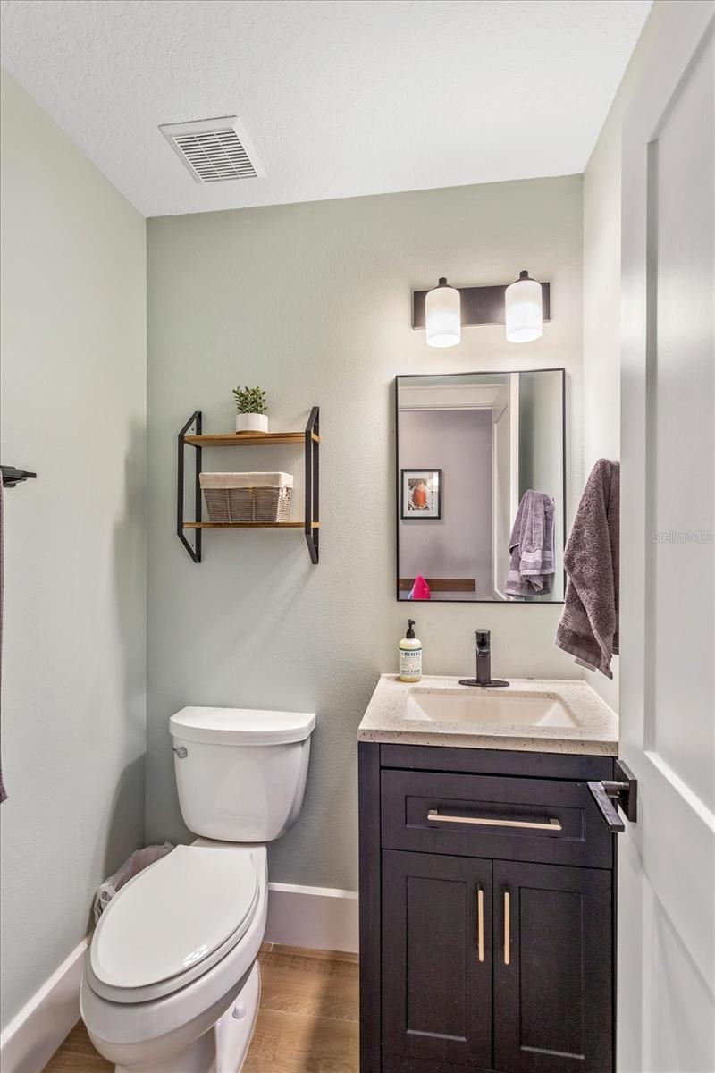 9880 MONTCLAIR CIR, APOPKA, FL, 32703