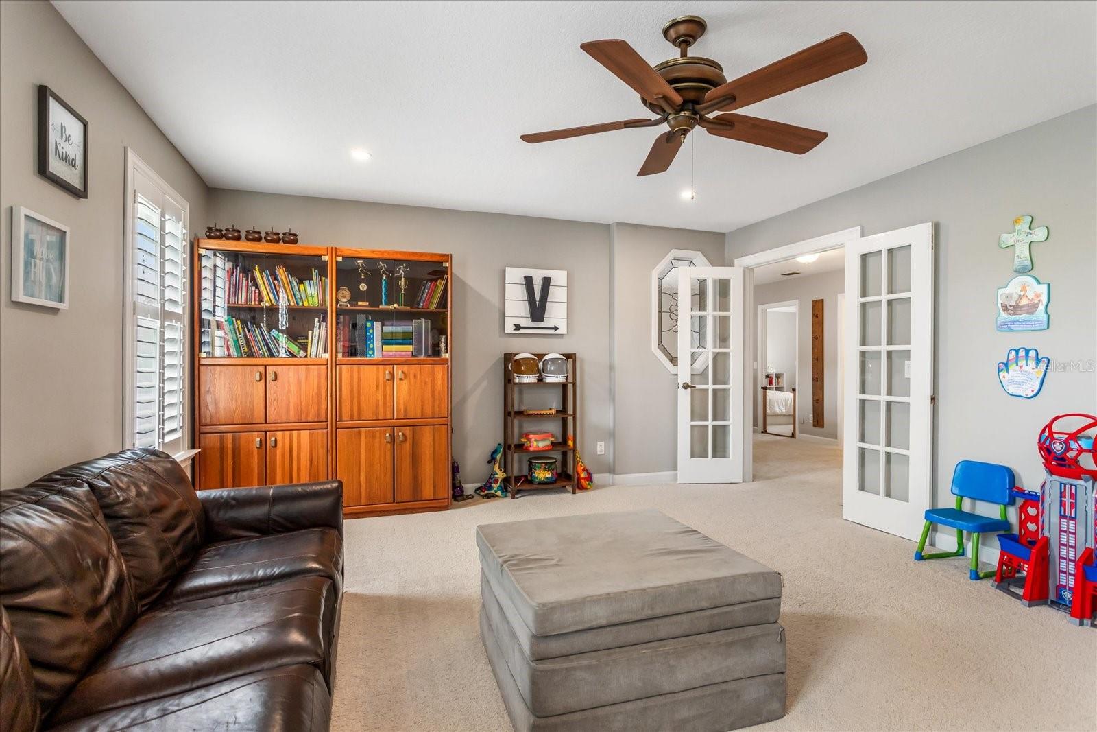 9880 MONTCLAIR CIR, APOPKA, FL, 32703