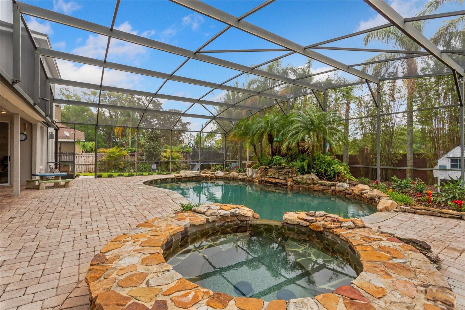 9880 MONTCLAIR CIR, APOPKA, FL, 32703