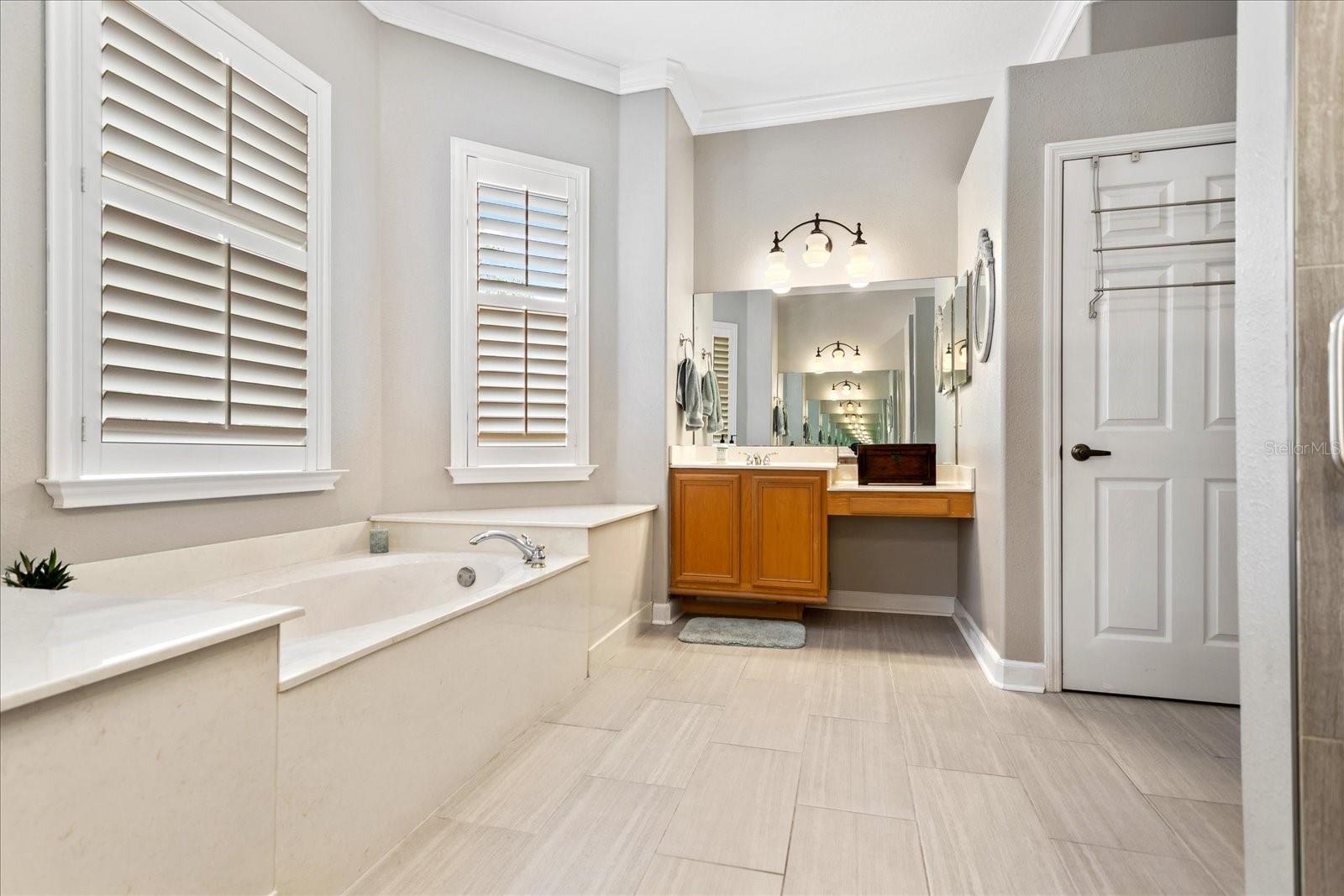 9880 MONTCLAIR CIR, APOPKA, FL, 32703