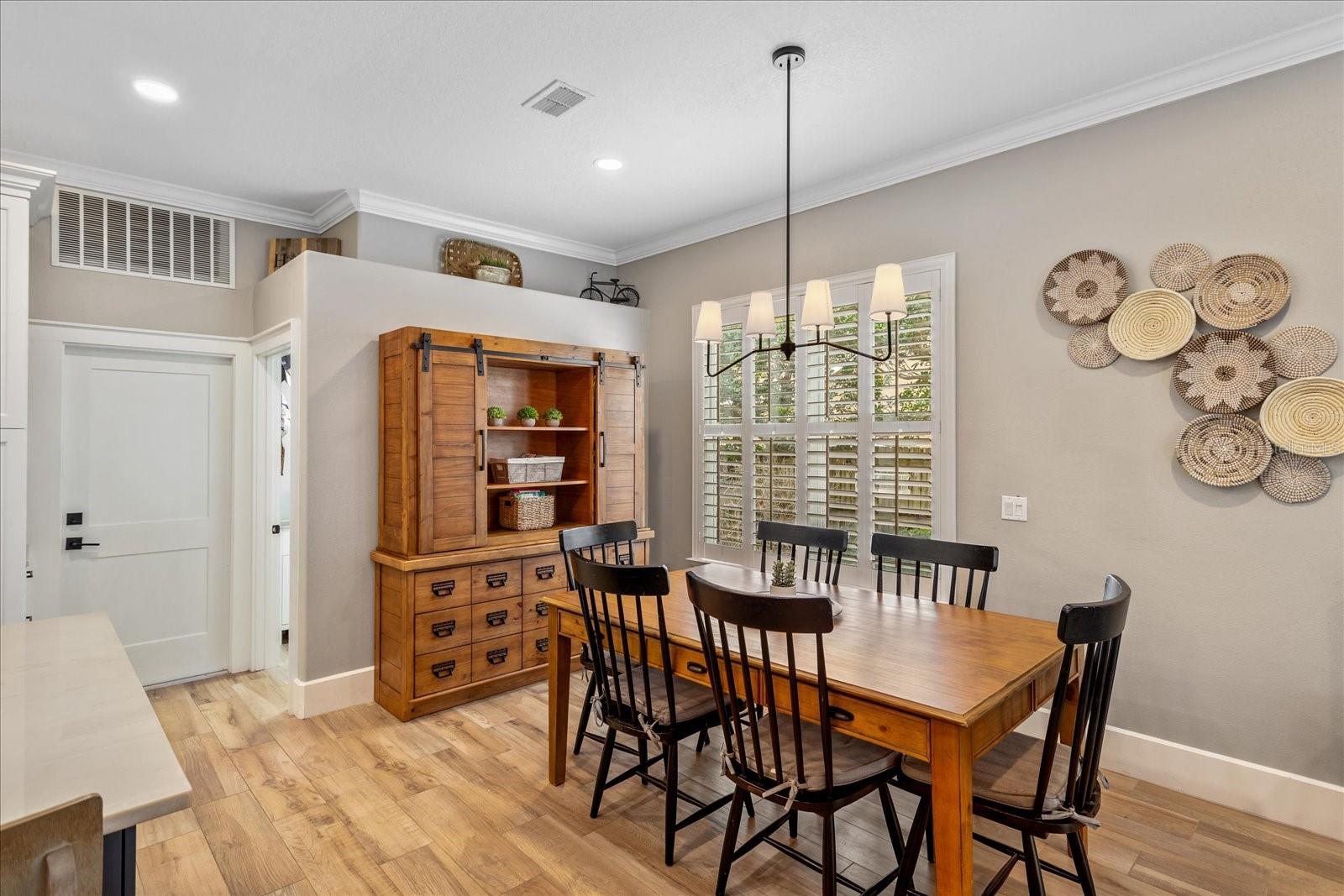 9880 MONTCLAIR CIR, APOPKA, FL, 32703