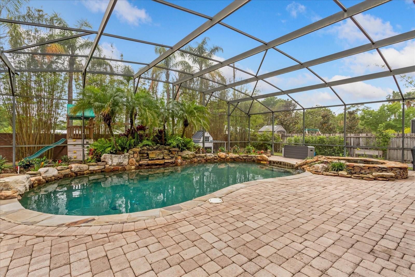 9880 MONTCLAIR CIR, APOPKA, FL, 32703