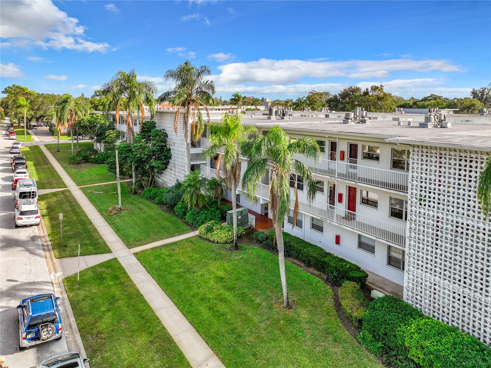 5150 10TH AVE N #302, ST PETERSBURG, FL, 33710