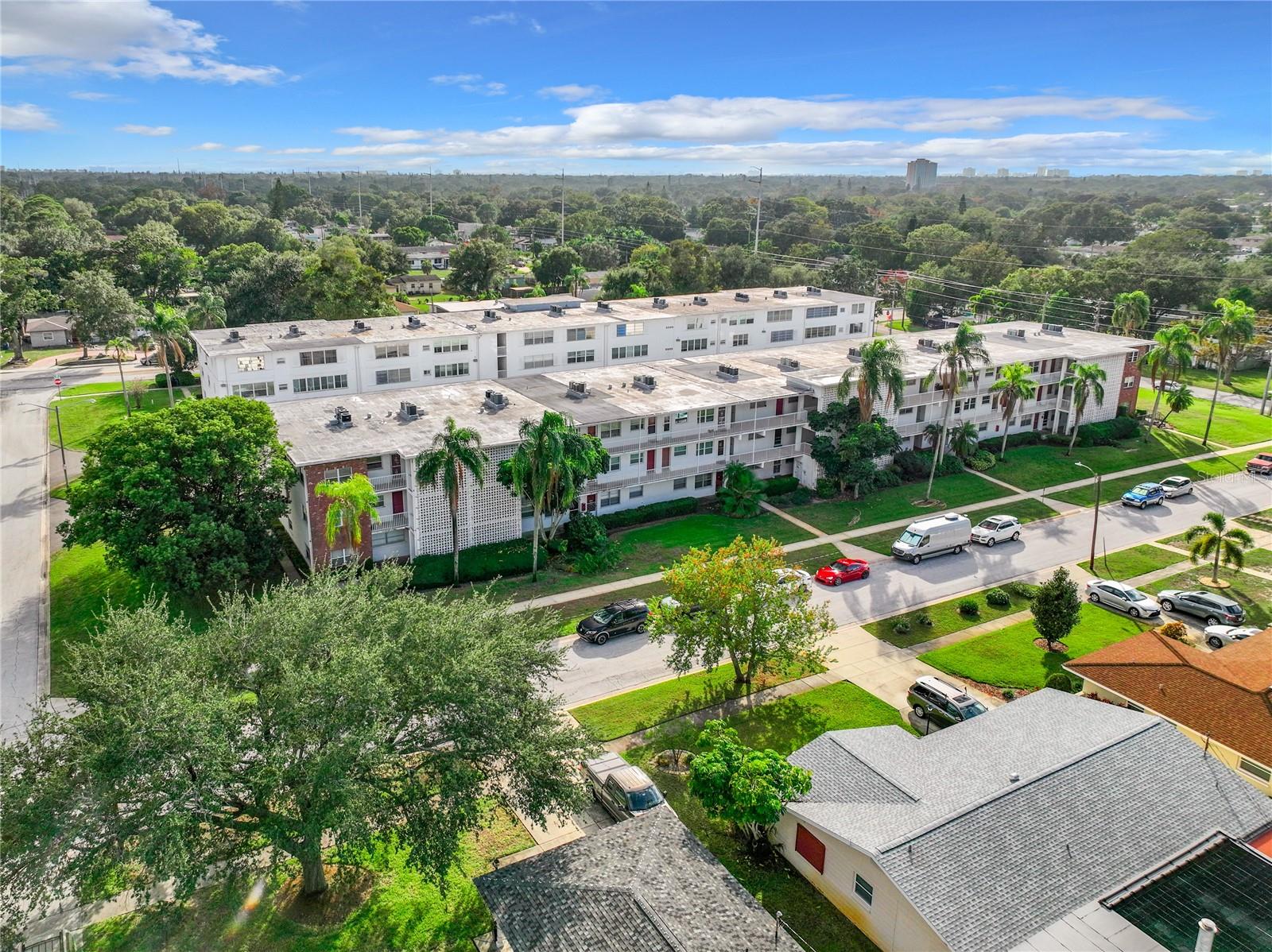 5150 10TH AVE N #302, ST PETERSBURG, FL, 33710