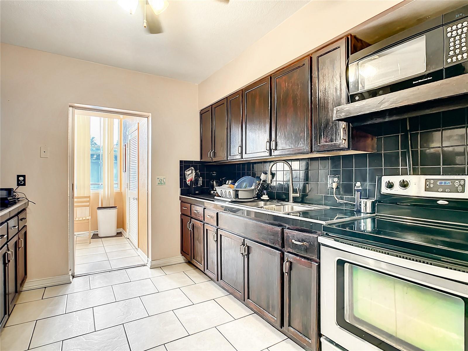 5150 10TH AVE N #302, ST PETERSBURG, FL, 33710