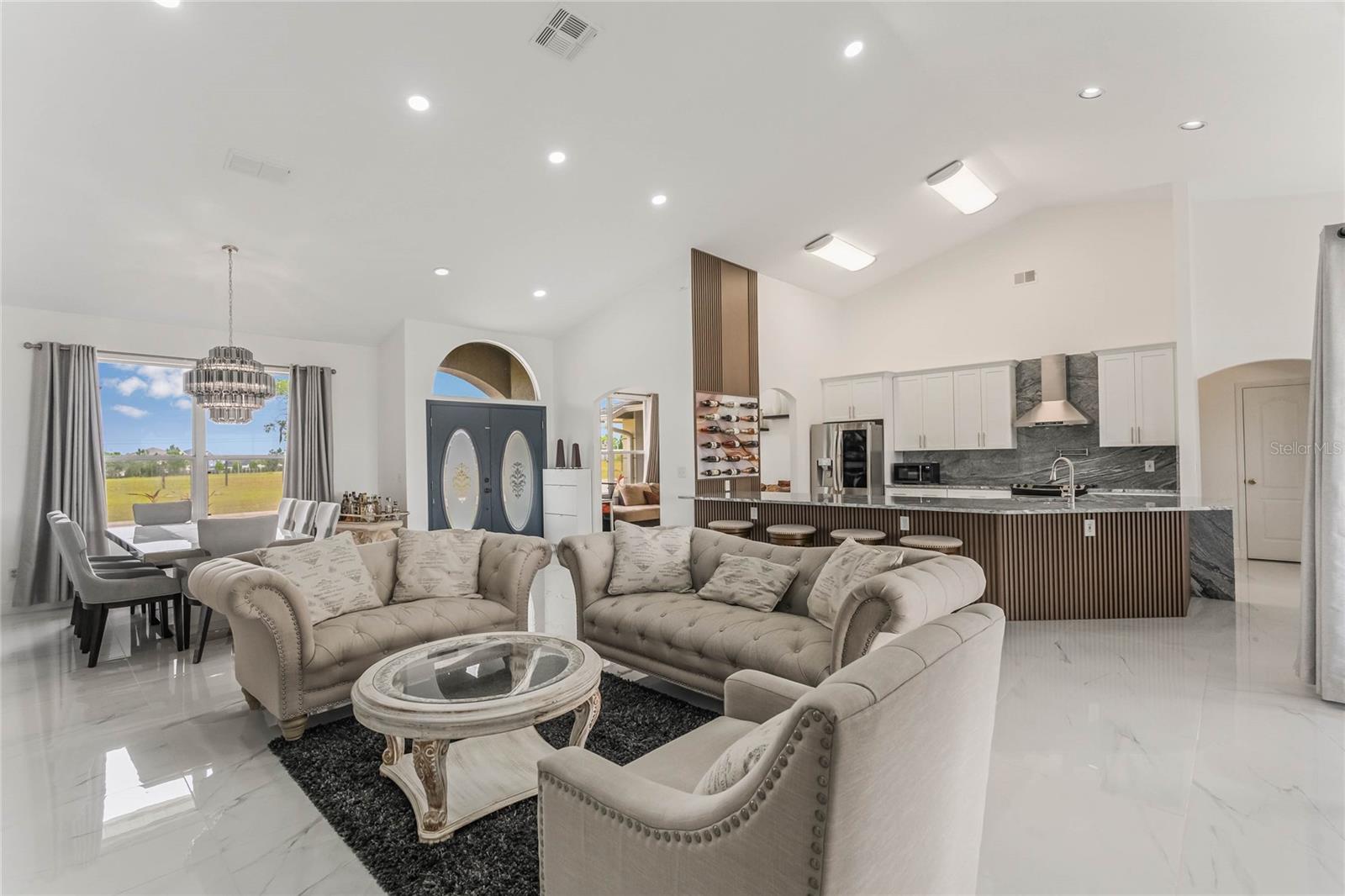 11400 LOVERS LN, WINTER GARDEN, FL, 34787