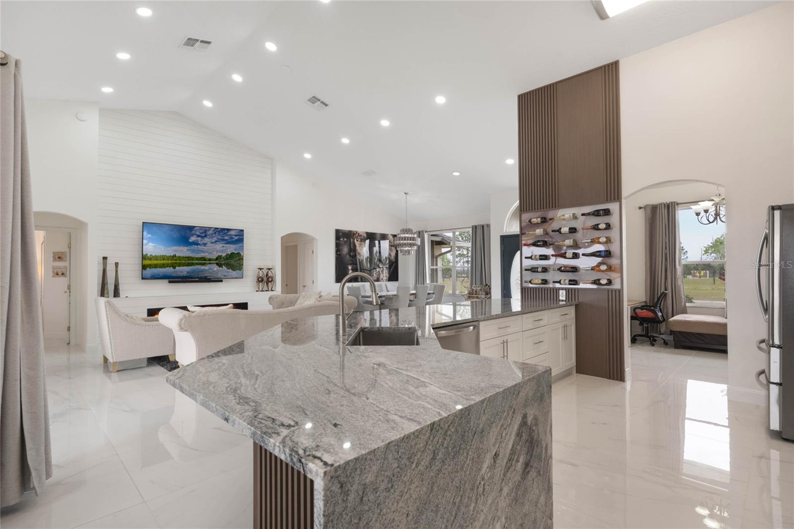 11400 LOVERS LN, WINTER GARDEN, FL, 34787