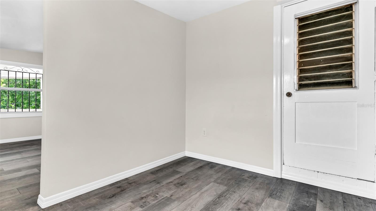 5609 GOLDEN DR, TAMPA, FL, 33634