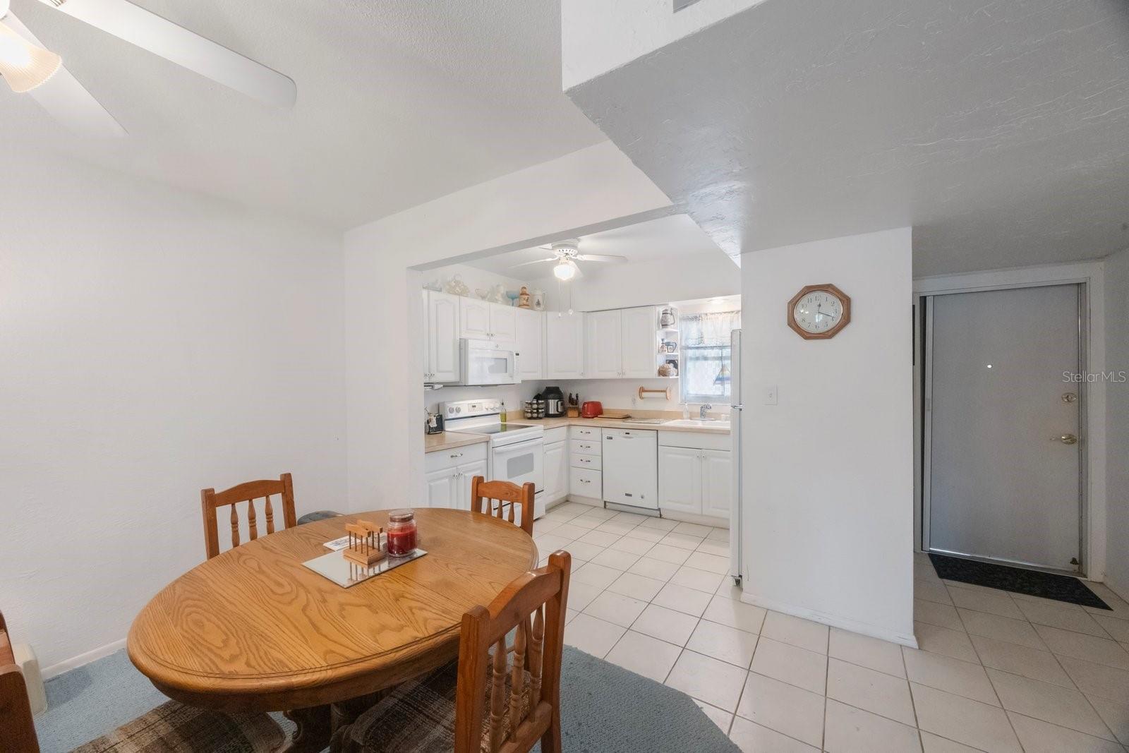 9945 47TH AVE N #203, ST PETERSBURG, FL, 33708