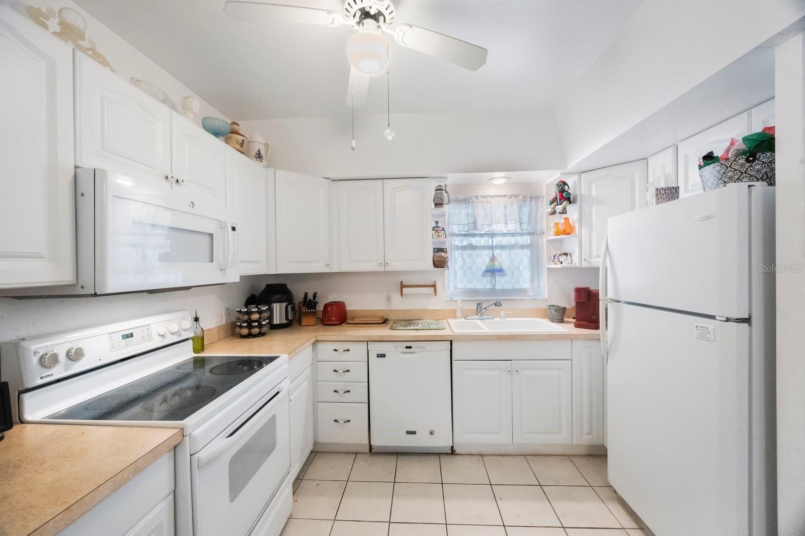 9945 47TH AVE N #203, ST PETERSBURG, FL, 33708