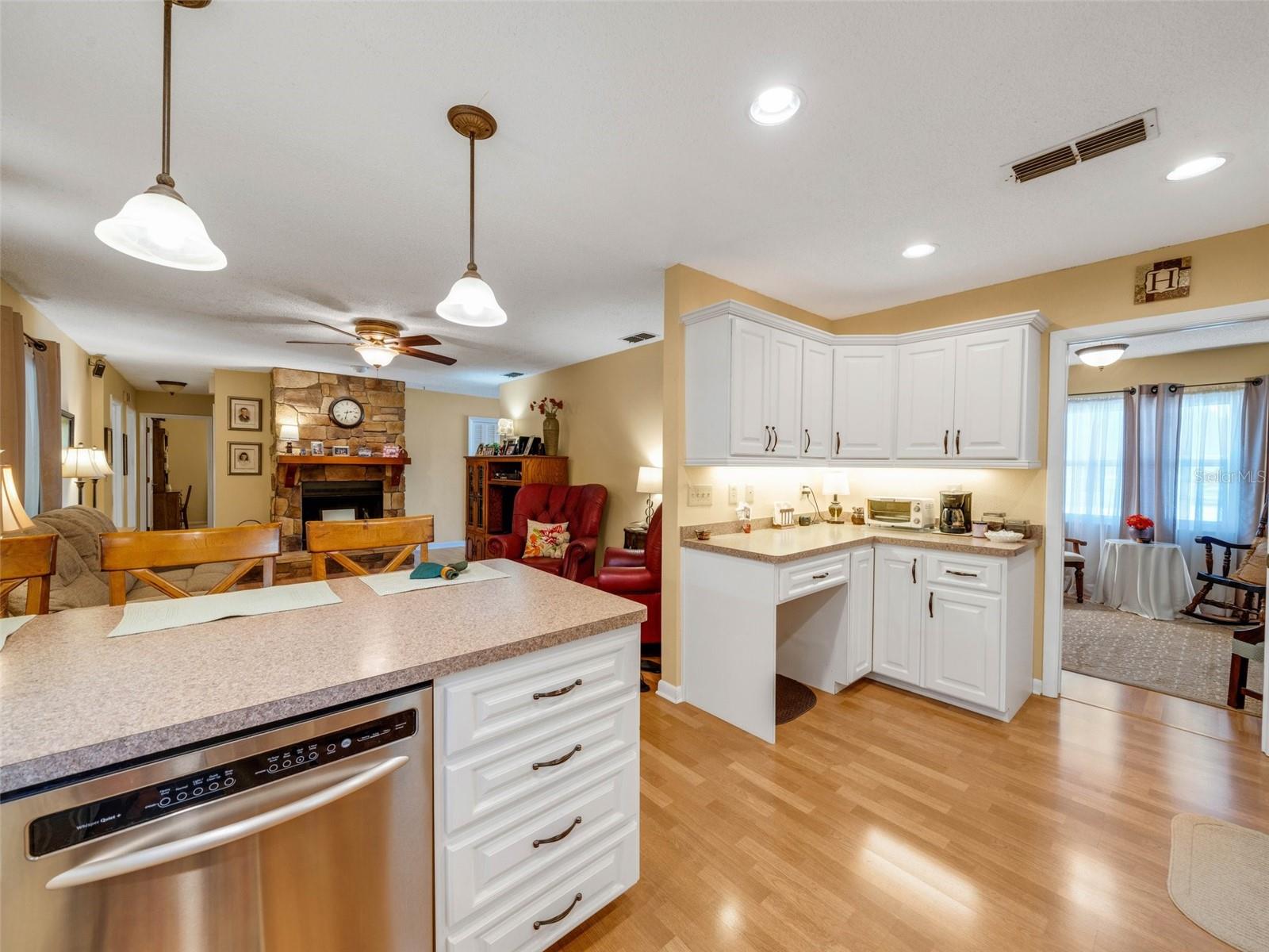 2013 HIGH GLEN CT S, LAKELAND, FL, 33813