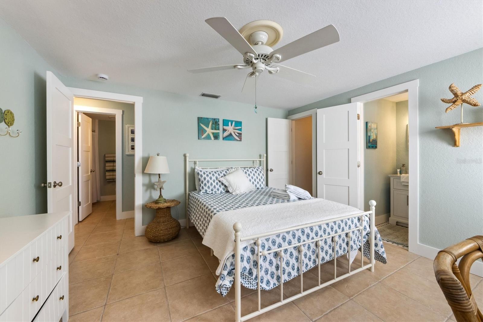 214 PALM AVE, ANNA MARIA, FL, 34216