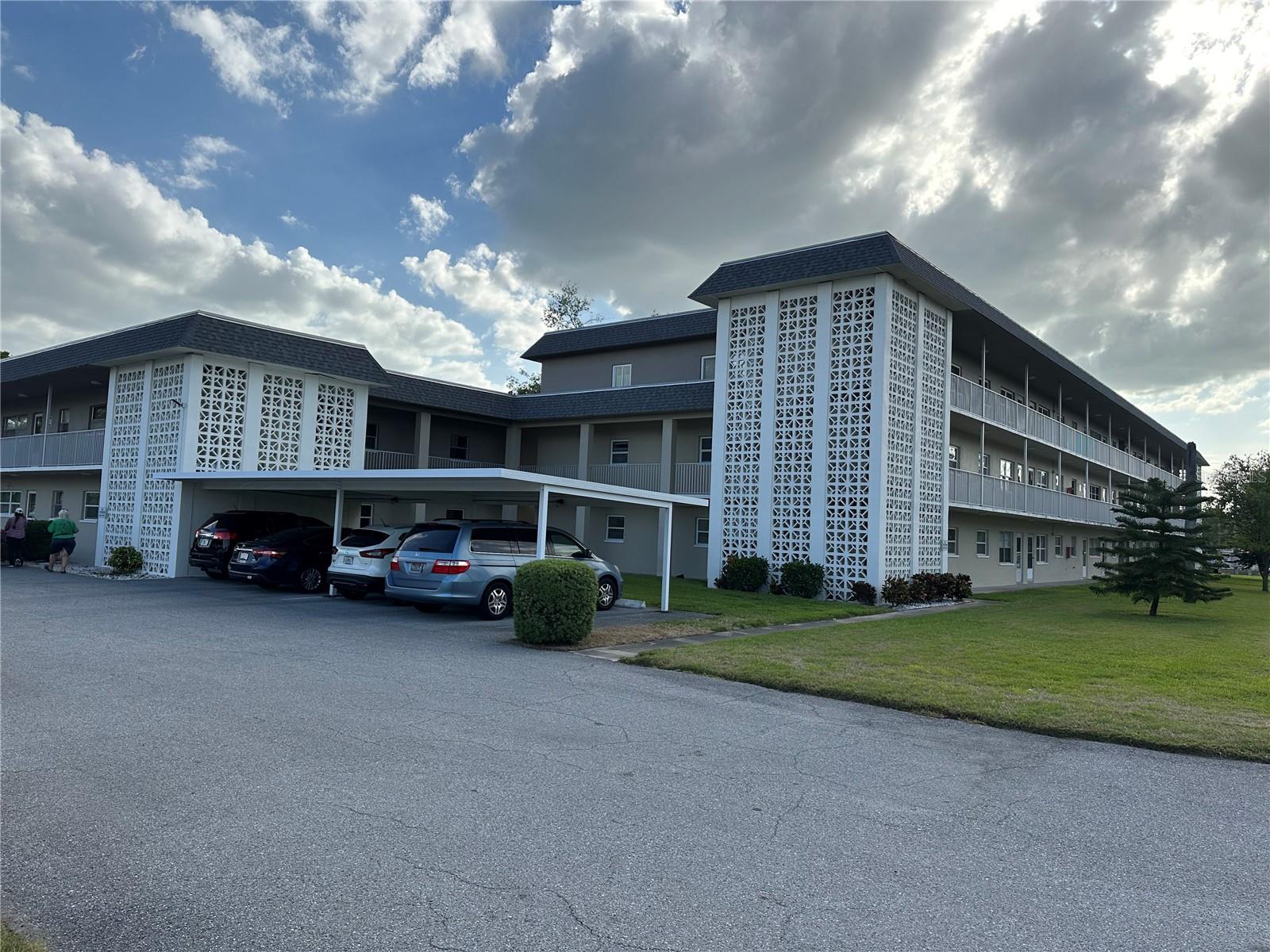 1220 57TH ST N #204C, ST PETERSBURG, FL, 33710