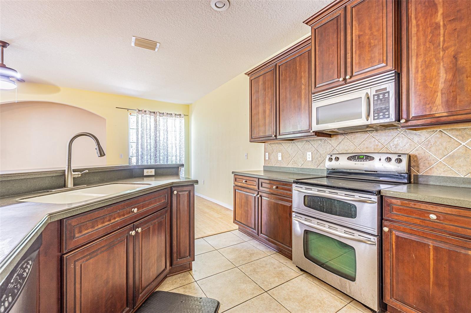 8341 SHALLOW CREEK CT, NEW PORT RICHEY, FL, 34653