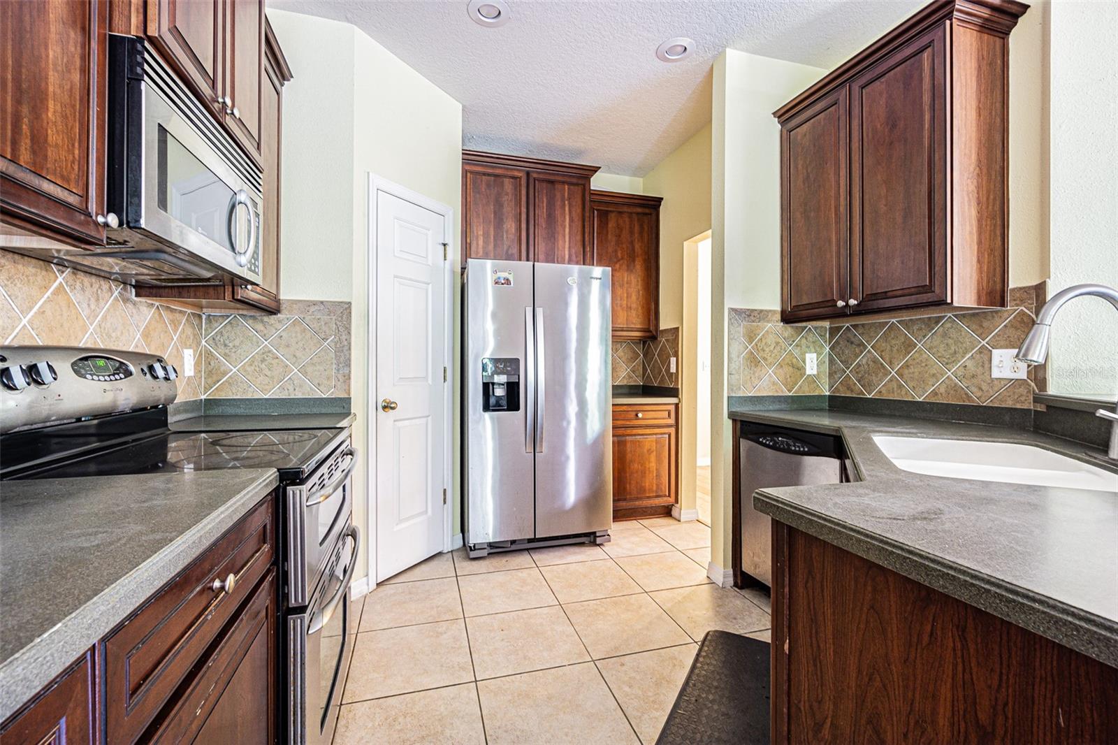 8341 SHALLOW CREEK CT, NEW PORT RICHEY, FL, 34653