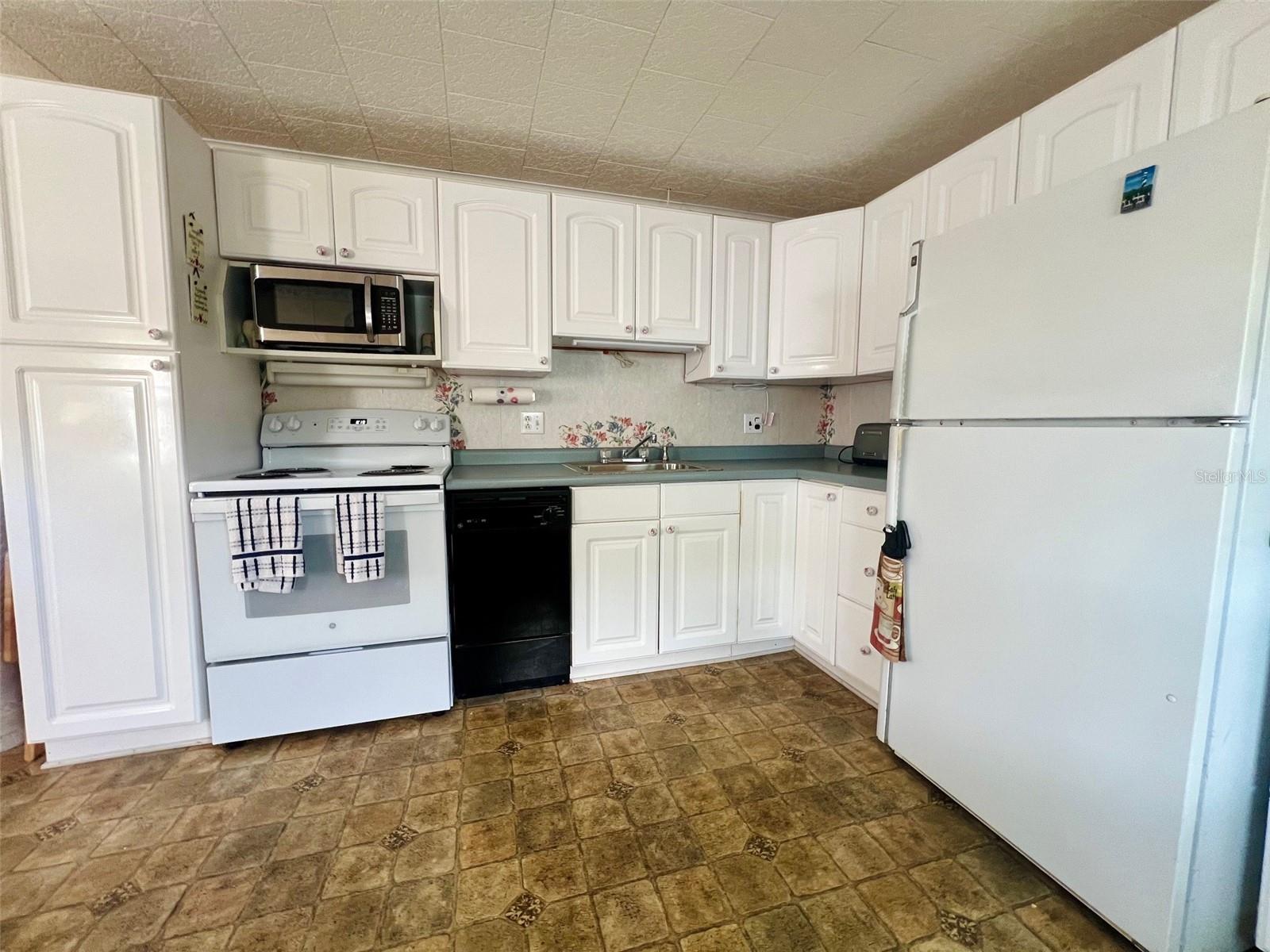 1891 ENGLEWOOD RD #60, ENGLEWOOD, FL, 34223