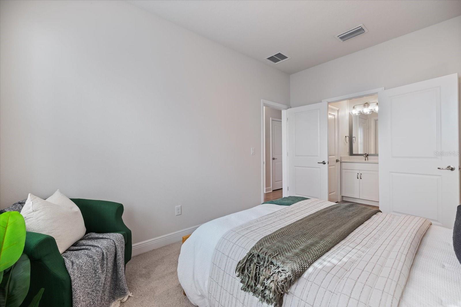 2462 MANGUM CT #2462, SARASOTA, FL, 34237