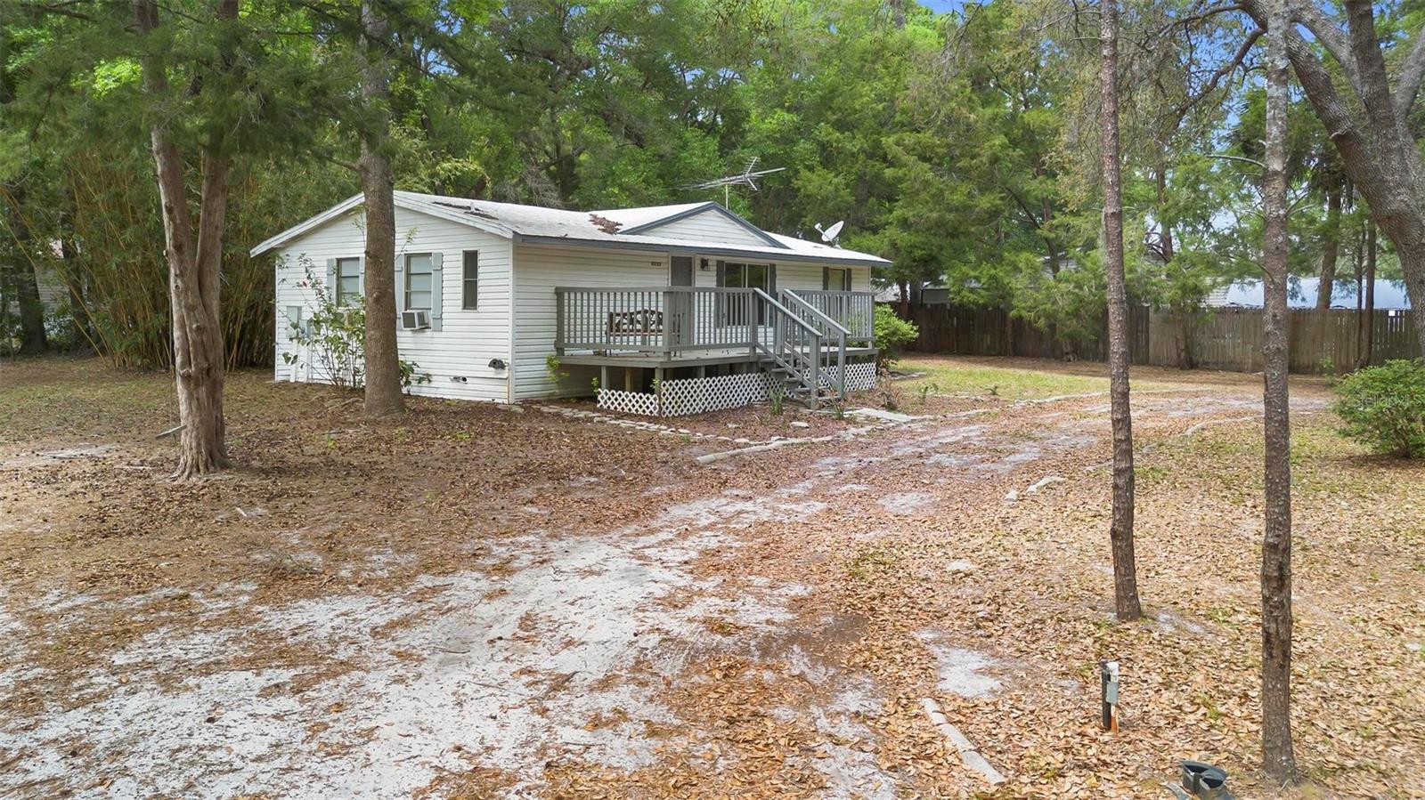 43125 E 2ND ST, PAISLEY, FL, 32767