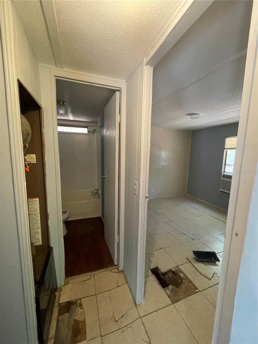 43125 E 2ND ST, PAISLEY, FL, 32767