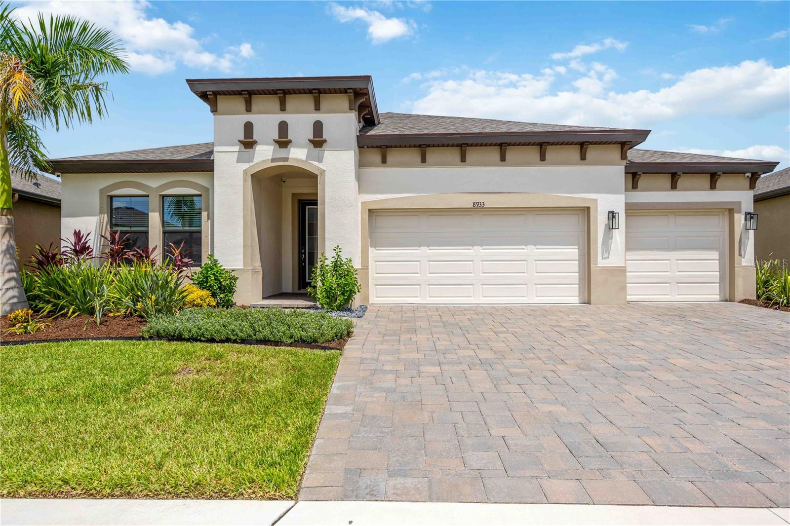 8933 ISABELLA CIR, PARRISH, FL, 34219