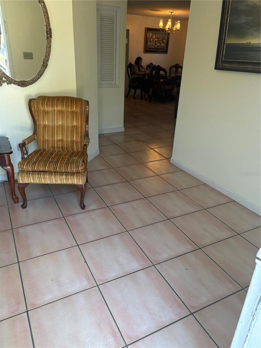 2306 W VIRGINIA AVE, TAMPA, FL, 33607