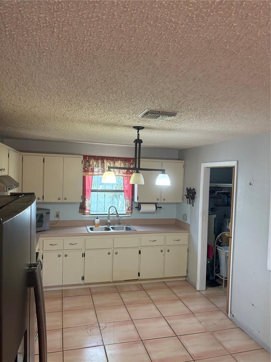 2306 W VIRGINIA AVE, TAMPA, FL, 33607