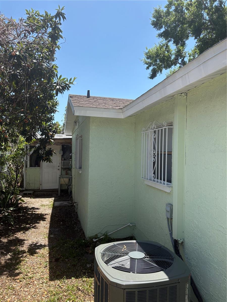 2306 W VIRGINIA AVE, TAMPA, FL, 33607