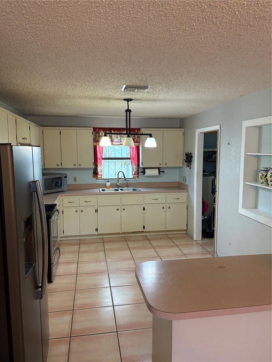 2306 W VIRGINIA AVE, TAMPA, FL, 33607