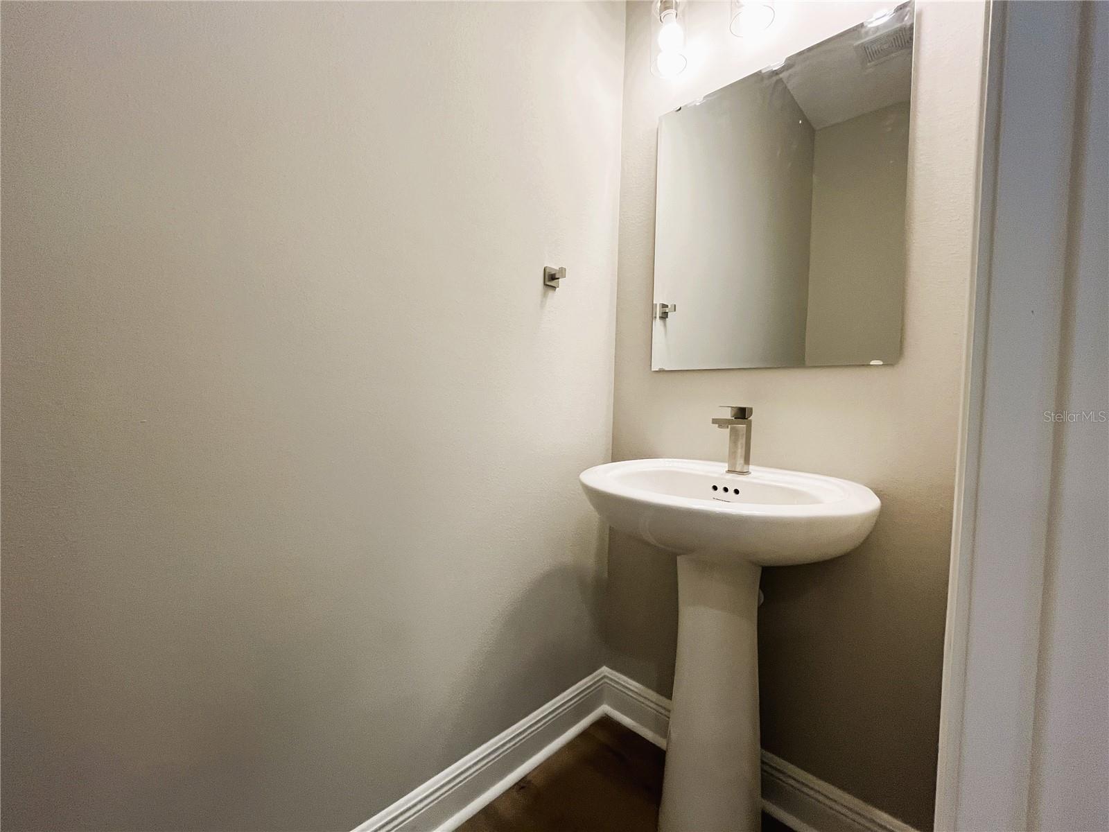 2226 S BUMBY AVE #180, ORLANDO, FL, 32806