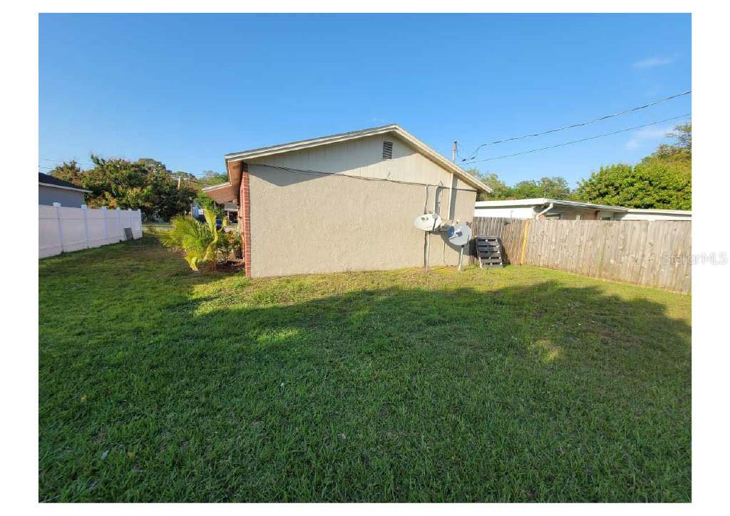 6266 76TH AVE N, PINELLAS PARK, FL, 33781