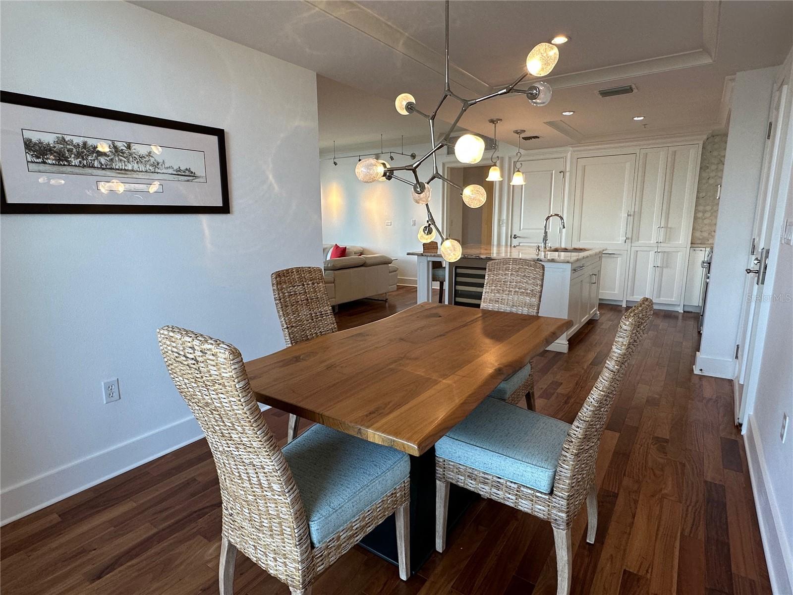 1350 MAIN ST #1401, SARASOTA, FL, 34236