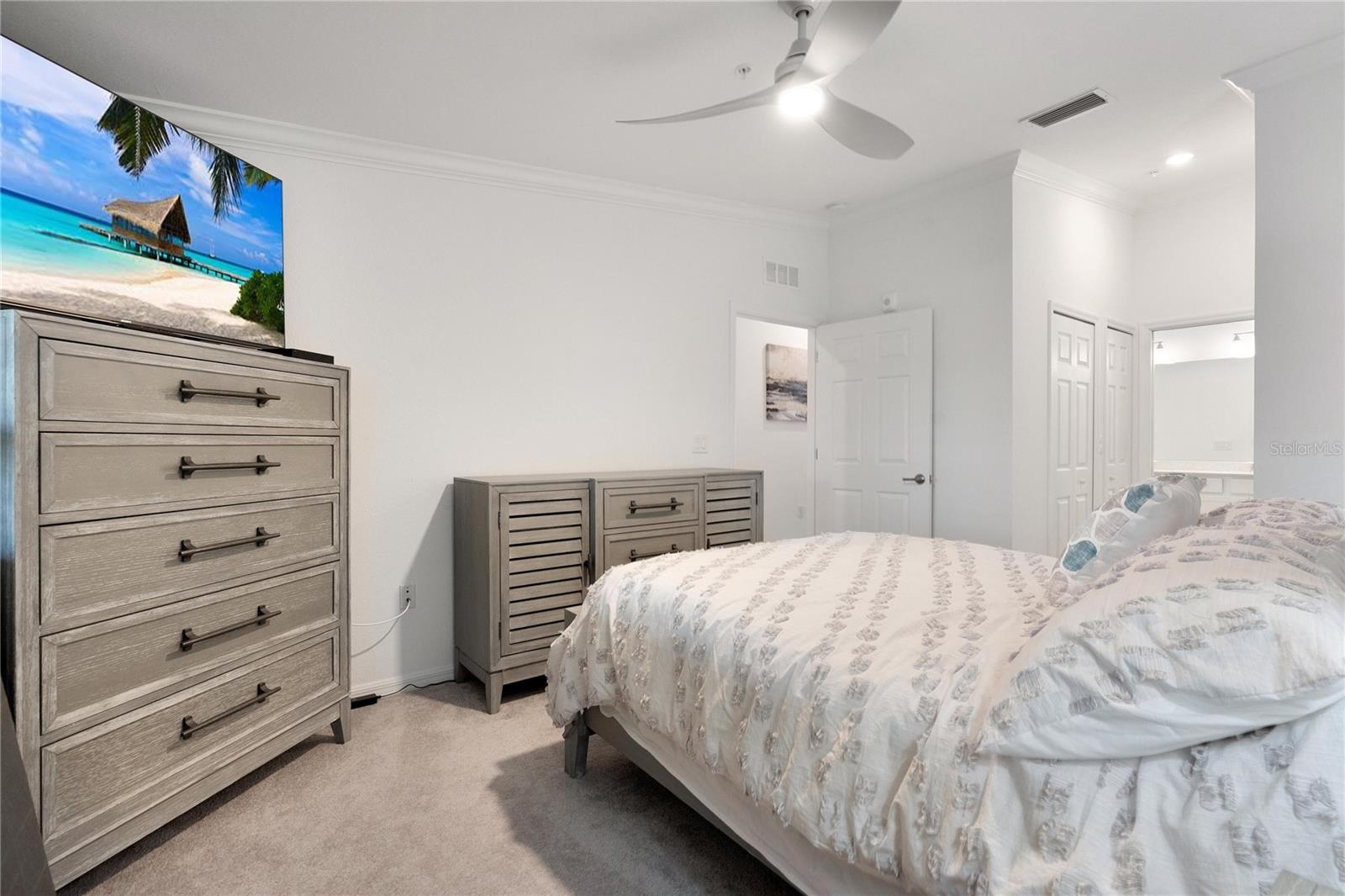 5685 PALMER CIR #204, BRADENTON, FL, 34211