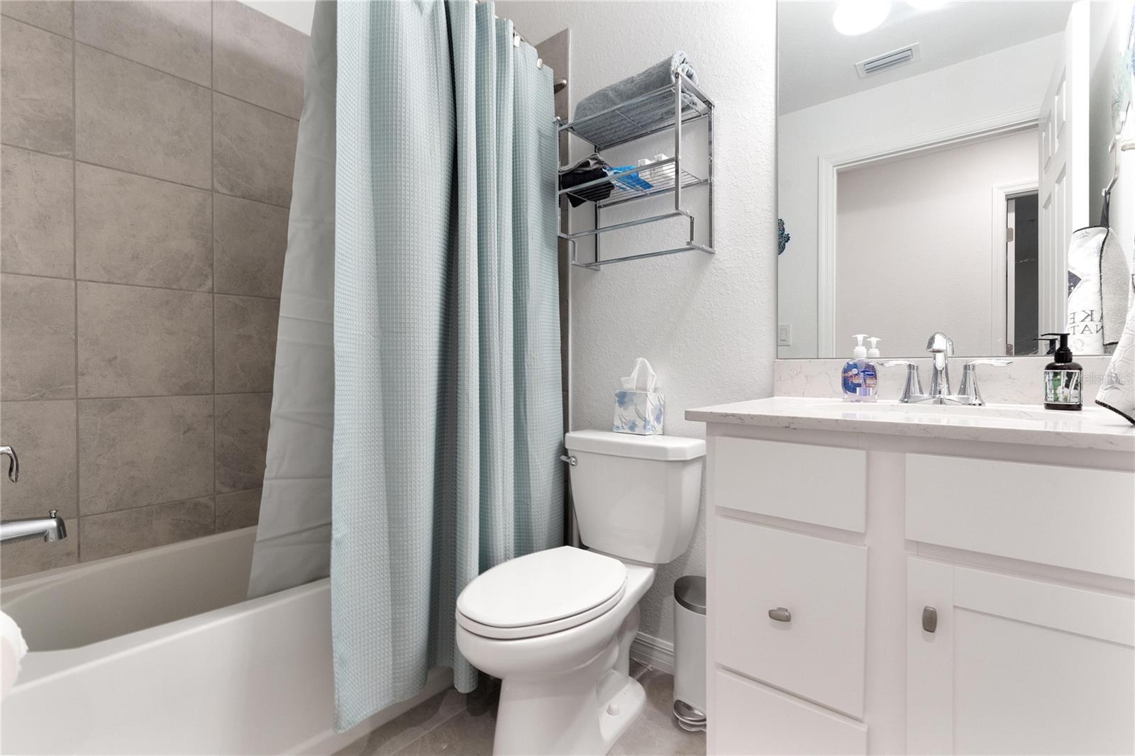 5685 PALMER CIR #204, BRADENTON, FL, 34211