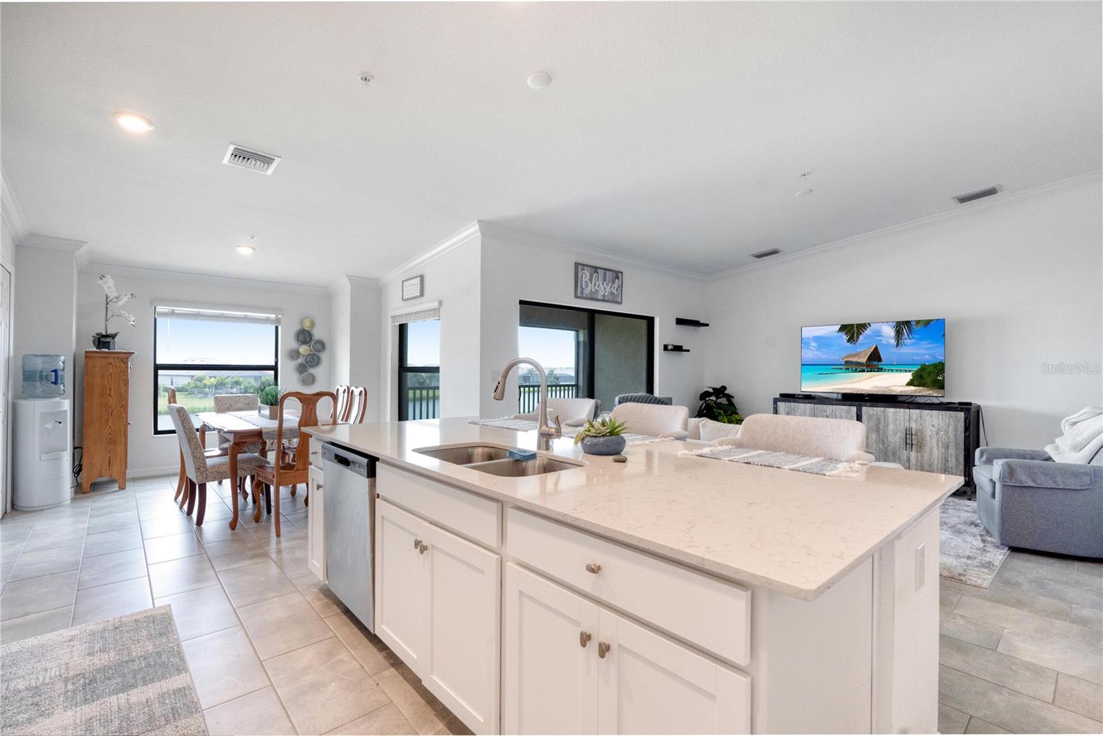 5685 PALMER CIR #204, BRADENTON, FL, 34211