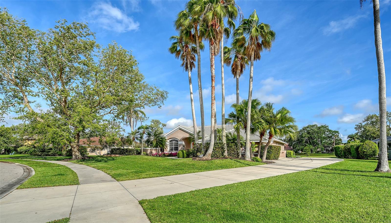 8301 EAGLE LAKE DR, SARASOTA, FL, 34241