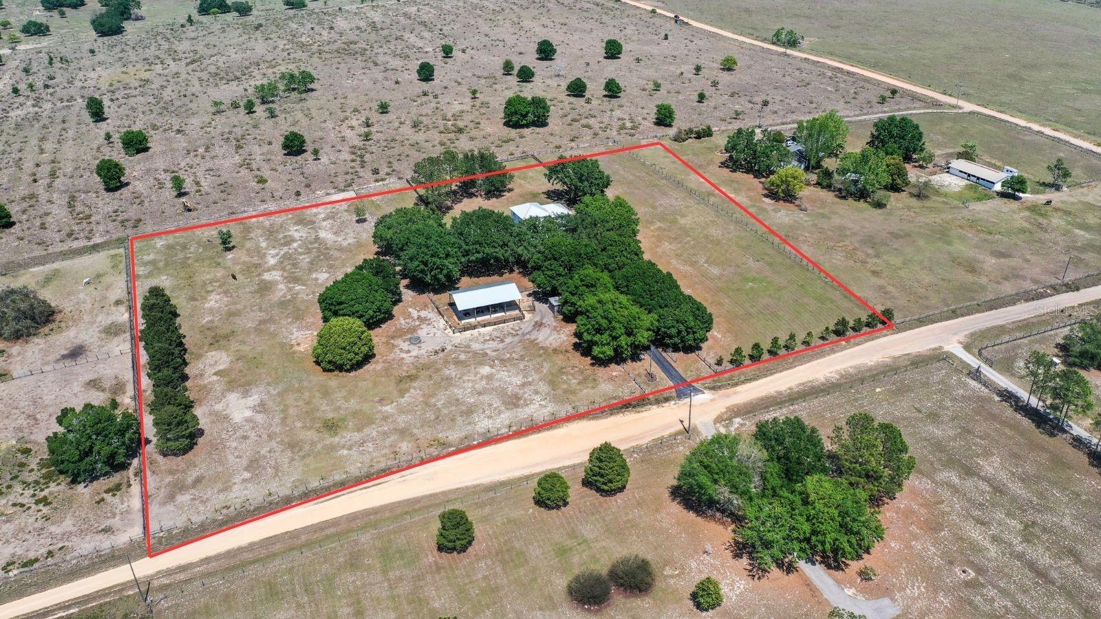 7823 BARON AVE, HOWEY IN THE HILLS, FL, 34737