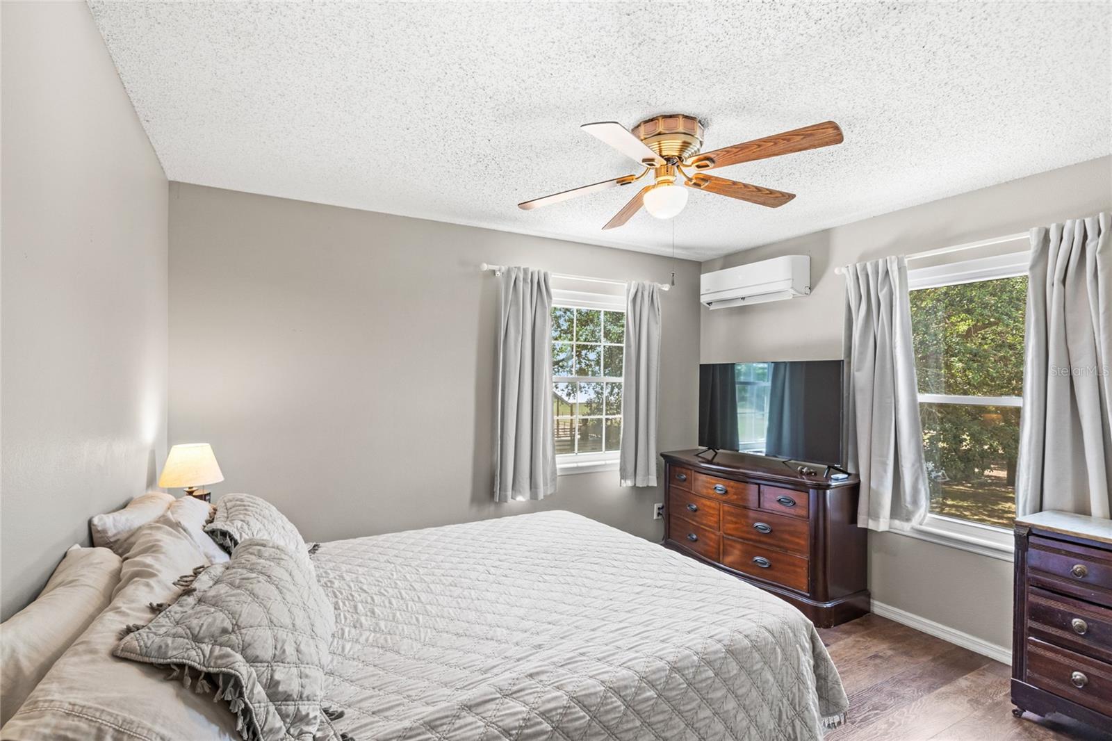 7823 BARON AVE, HOWEY IN THE HILLS, FL, 34737