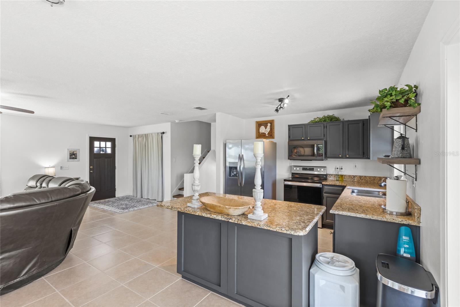 7823 BARON AVE, HOWEY IN THE HILLS, FL, 34737