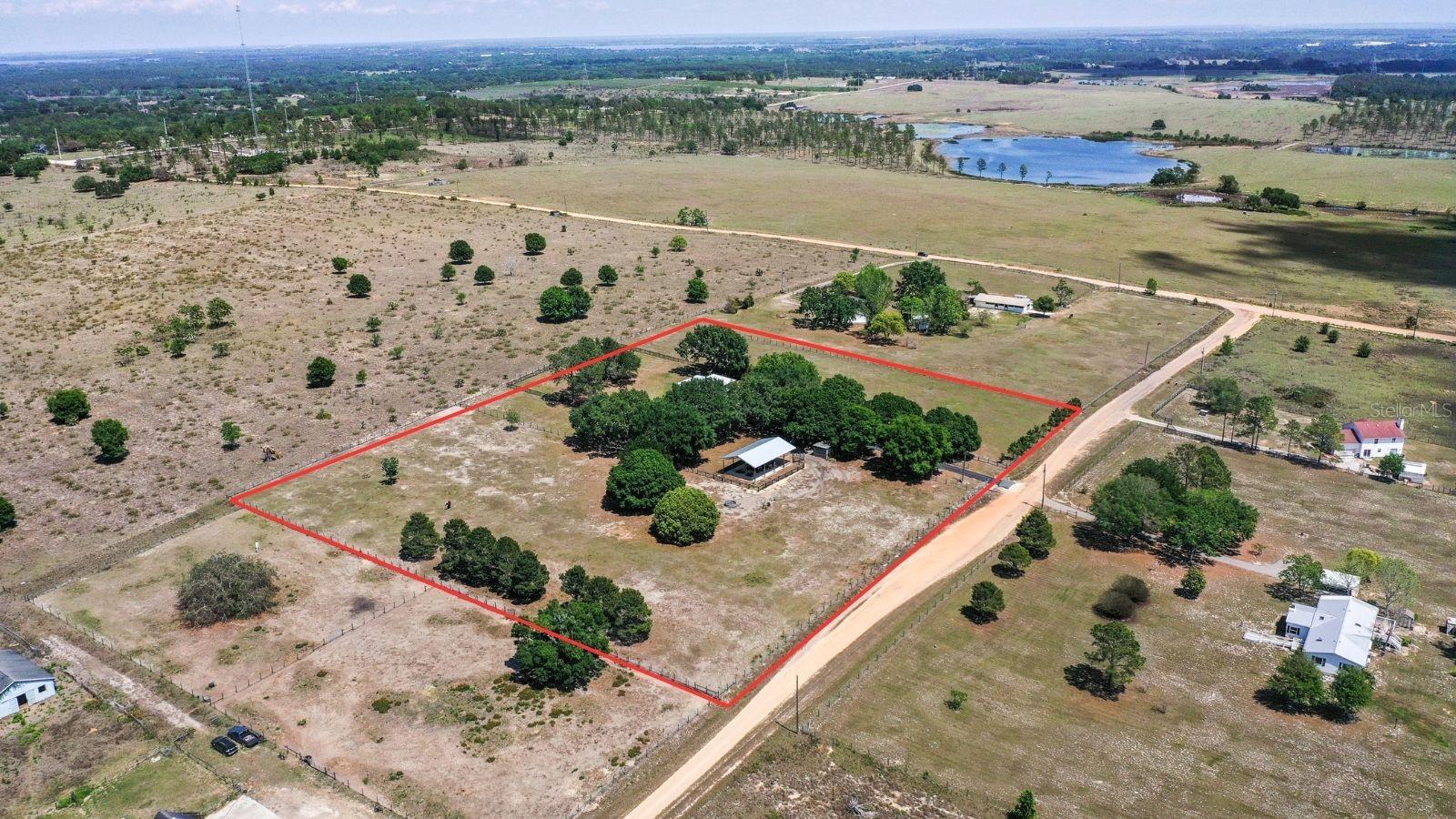 7823 BARON AVE, HOWEY IN THE HILLS, FL, 34737