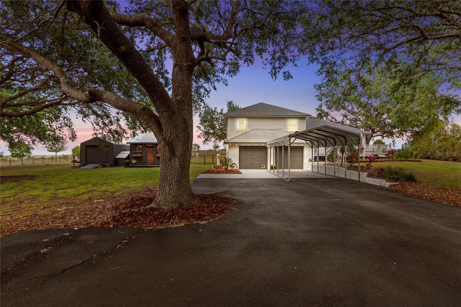 7823 BARON AVE, HOWEY IN THE HILLS, FL, 34737