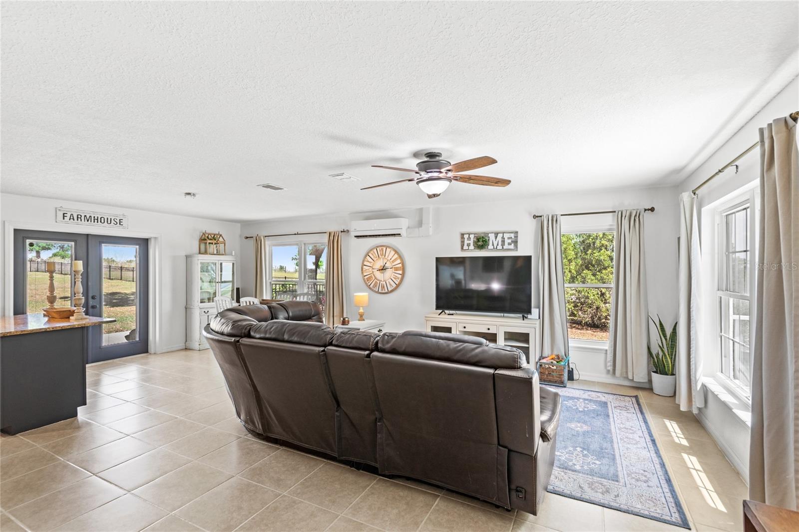 7823 BARON AVE, HOWEY IN THE HILLS, FL, 34737