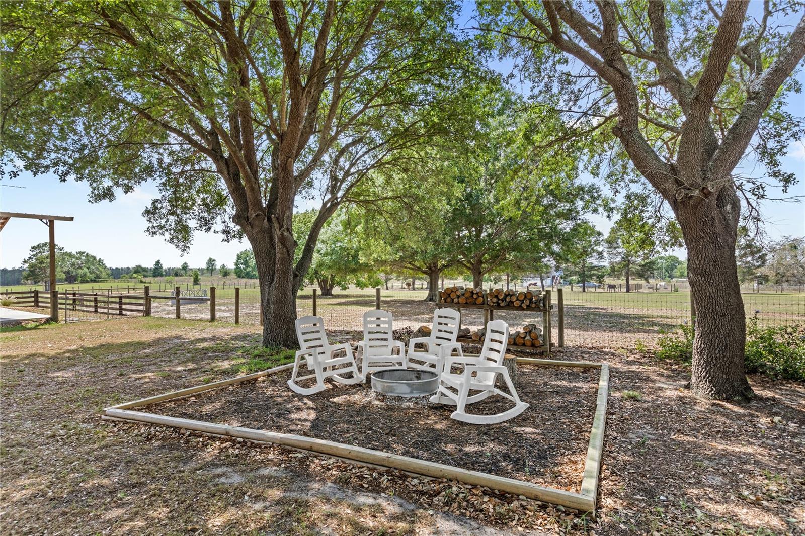 7823 BARON AVE, HOWEY IN THE HILLS, FL, 34737