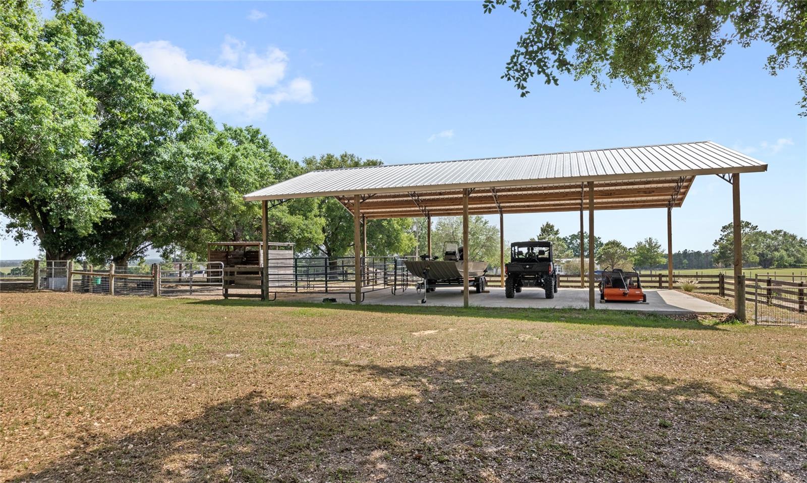 7823 BARON AVE, HOWEY IN THE HILLS, FL, 34737