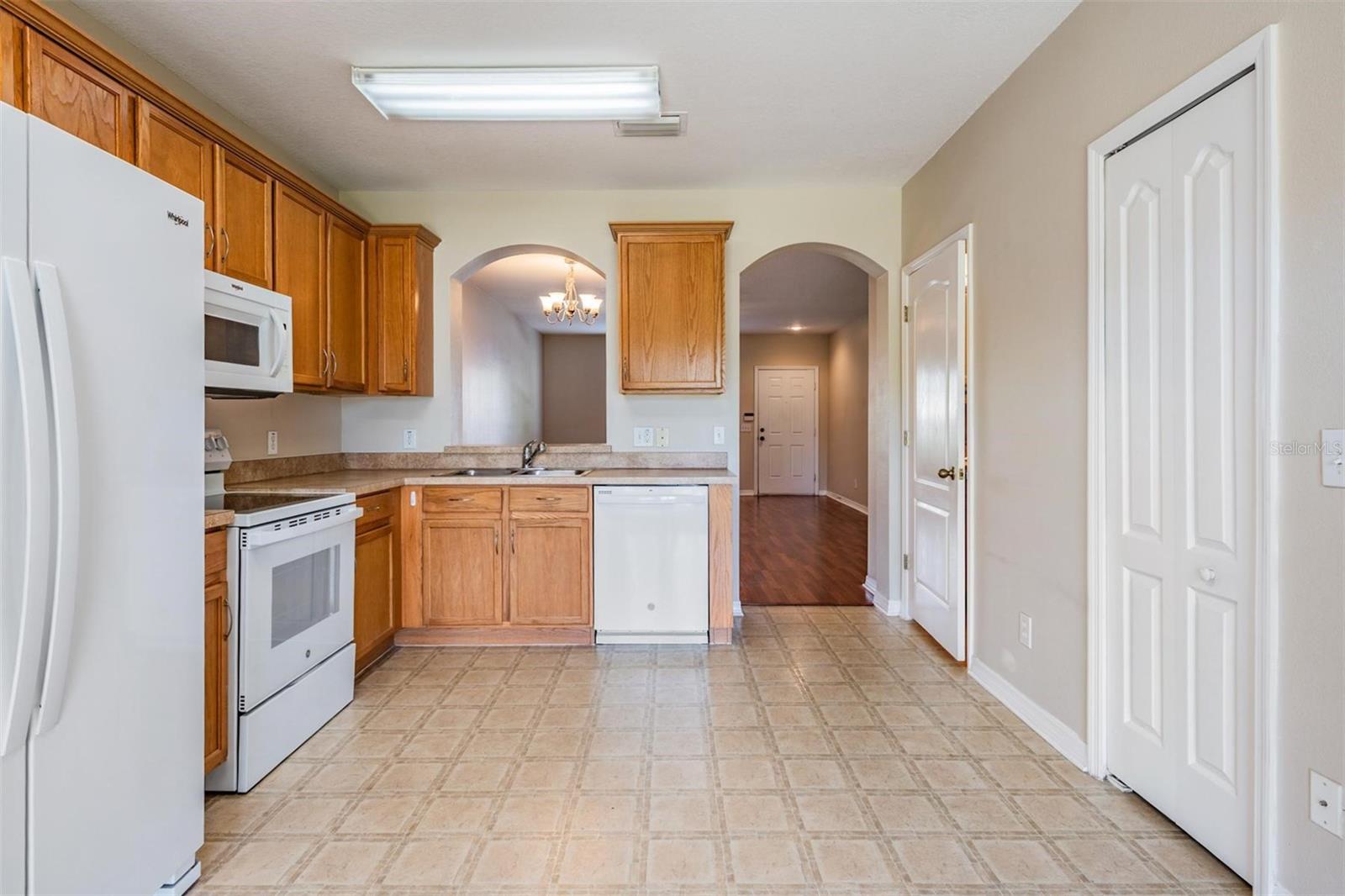 16351 SWAN VIEW CIR, ODESSA, FL, 33556