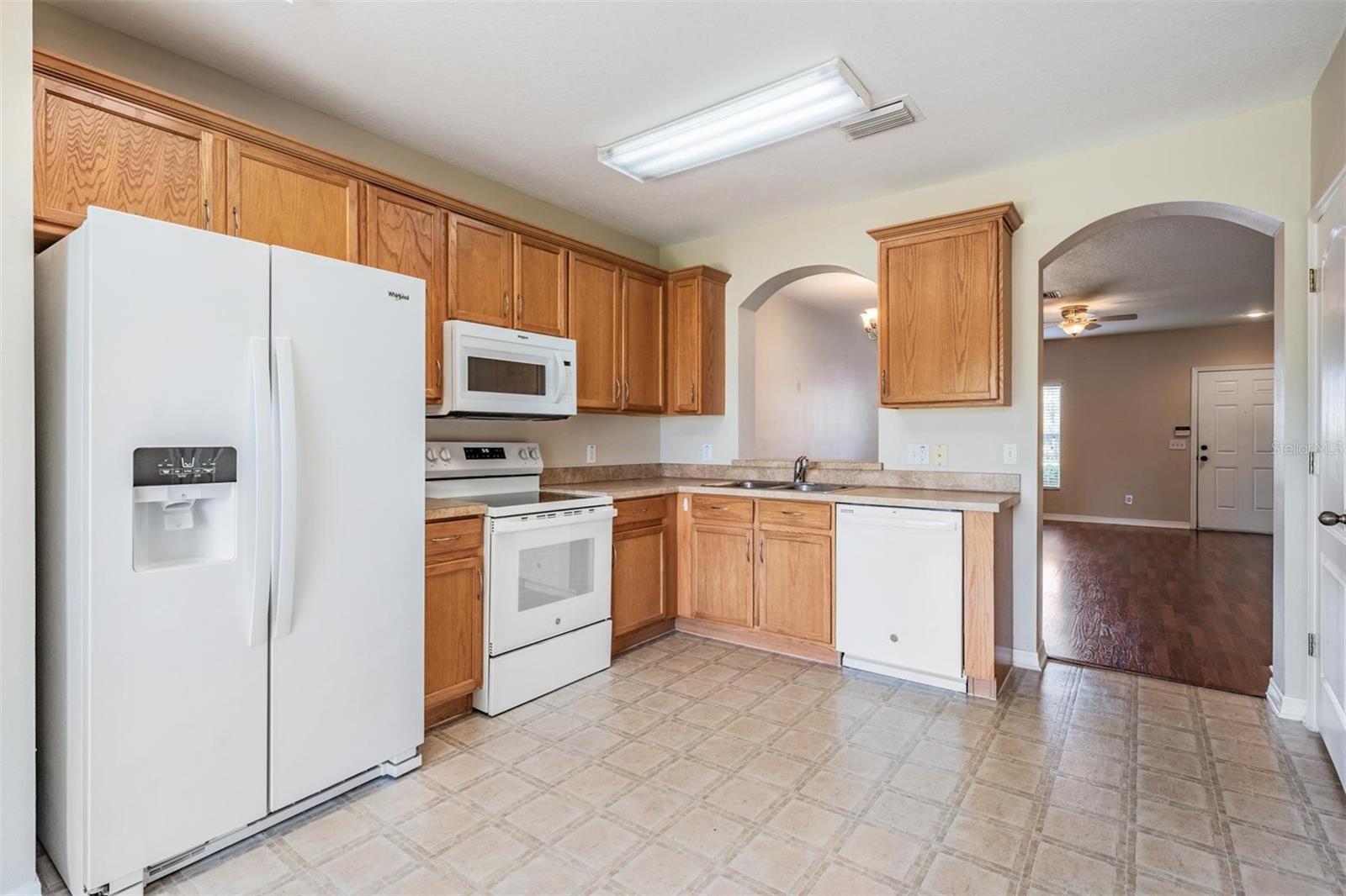16351 SWAN VIEW CIR, ODESSA, FL, 33556