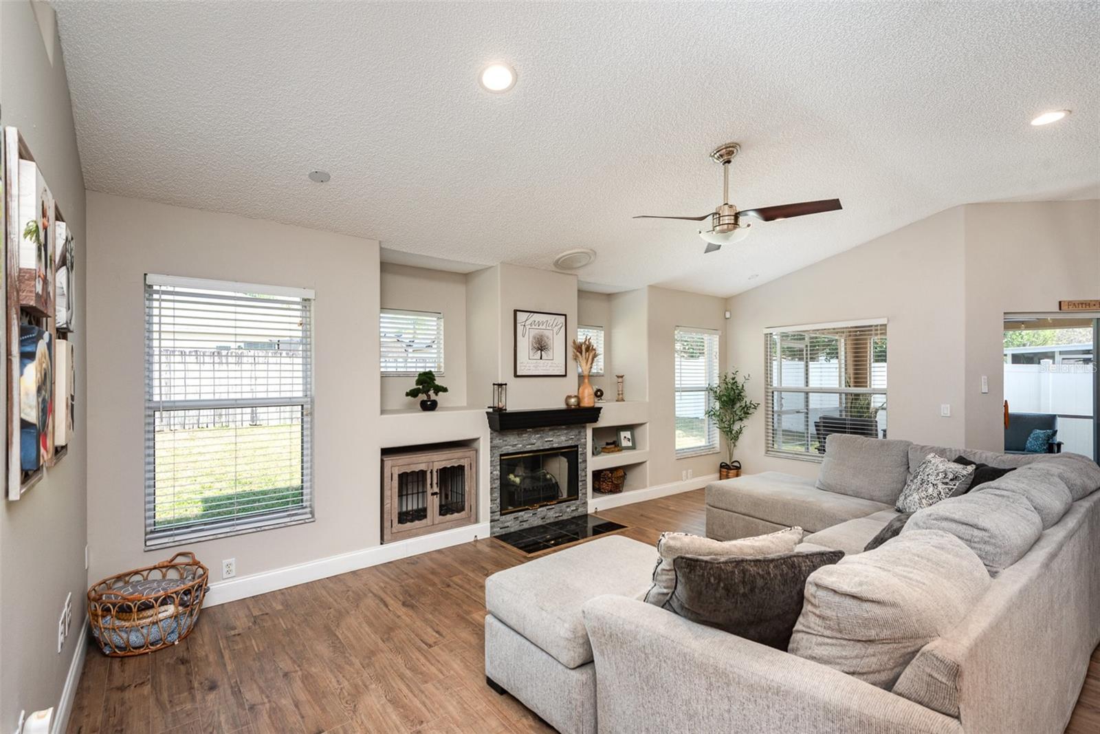 1448 CEDAR PINE DR, DELTONA, FL, 32725